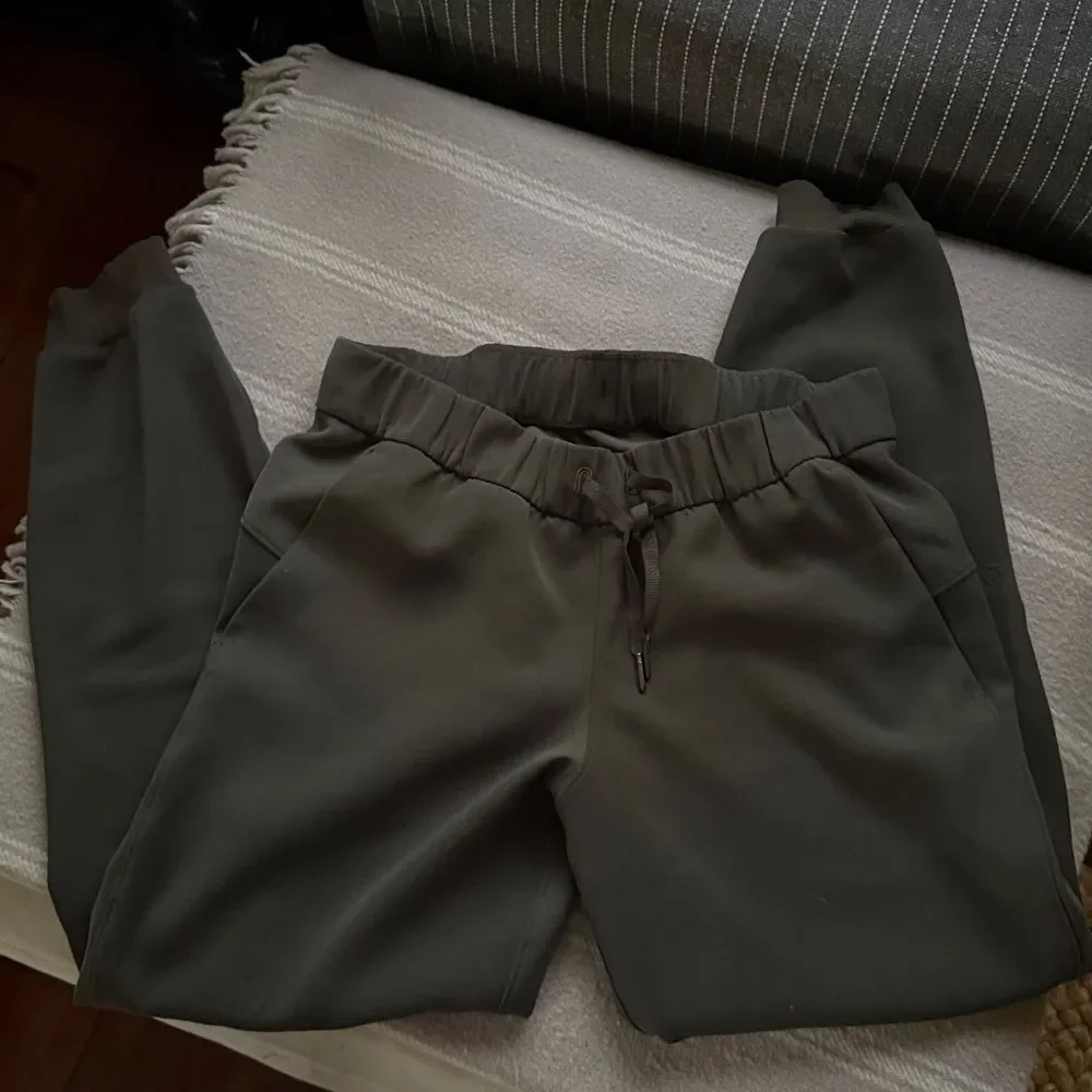 Lululemon On the Fly Luxtreme Joggers 6